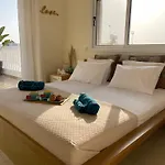 Elena Front Beach Apt