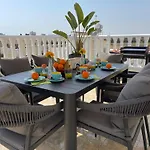 Elena Front Beach Apt