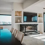 Phaedrus Living City Center Sky Penthouse