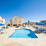 Sofia Apartment 700M Away From The Beach