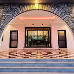 Sveltos Hotel