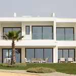 Phaedrus Living: Serenity Waves Villas No.2
