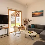 Konnos Villa 1