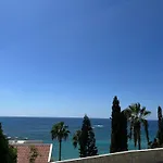 Modern Seaview Townhouse In Coral Bay (Adults Only)