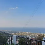 Girne, Lapta'Da Deniz Ve Dag Manzarali