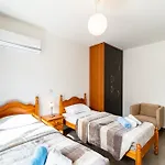 Steni Views Apartment By Ezoria Villas