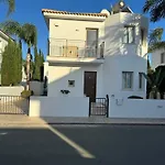 Paez Villa