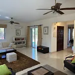 Beach Villa Camelia