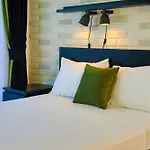 Neron Apartments In Caesar Resort & Spa, Long Beach