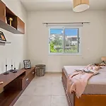Orange Bliss Townhouse By Nomads