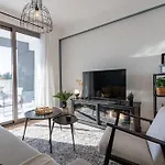 Moon Light 1-Bedroom Apartment In Larnaca