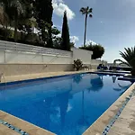 2 Bedroom Flat By The Sea
