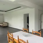 Oezbay Villa