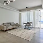 2 Bedroom Luxury By The Beach
