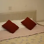 Searenity Seafront House - 50M From The Beach