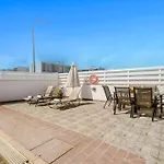 Villa Cherry Palm