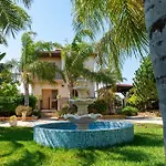 Tropical Villa