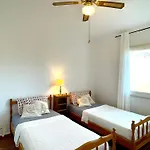 Mediterranean Cottage, Sea View, Great Location