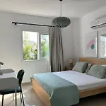 Margarita Gardens Two 1Bed Flats 500M From Sea