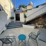 Calavato Cottage