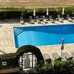 Two Bedroom Apartment With Pool