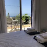 Regina Gardens - Modern 2 Bed Maisonette