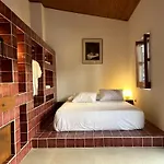Stin Avli Tou Pavlou Guest House
