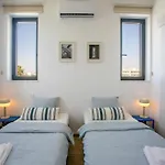 Palmove Newly Build Seaview Apt