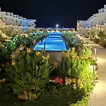 Pearl Island Apartments