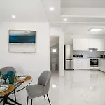 Villa Seabreeze Sofia By Ezoria Villas