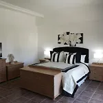 Stunning Private Villa - Beautiful Gardens & Pool