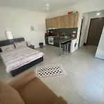 Royal Life Residance Studio Apartment Grandsapphire Yakininda