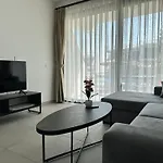Pearl Island Studio Apartment Fantastic Pool View E-4