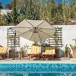 Archondia House - Holiday Apartments With Pool