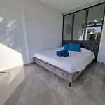 Diamond Residence 160