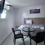 Ivi Apartments