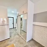 Luxury Studio Apt