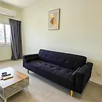 Sky Ward City Rooms, 150M From Chabad Lubavitch