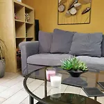 Elegant & Trendy Apt In A Peaceful Area