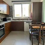House With 2 Bedrooms And Pool