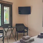 Village Gem Peledri Studio