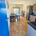 Beachside Hideaway Apartment, 200M To The Havana Beach