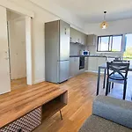 Beachside Hideaway Apartment, 200M To The Havana Beach