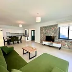 Deja Blue Bungalow 2 With Private Pool