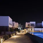 Avalon 1 Villa 1 Communal Pool