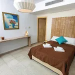 Beautiful Home In Argaka With Kitchen