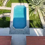 Villa Dora - Royal Stay