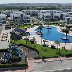 Four Seasons Life - Luxury Beach Resort - Apartments With 2 Bedrooms