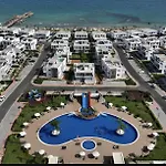 Four Seasons Life - Luxury Beach Resort - Apartments With 2 Bedrooms