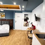 Modern Studio Nr6 Private Kitchenette And Bathroom